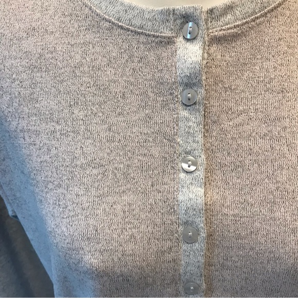 New ! - Reitman’s Soft Pink/Grey Henley Top - Size Medium 🇨🇦 - Picture 2 of 6